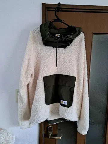 BLUEBLUE 러셀 플리스 후드 부착 후드티