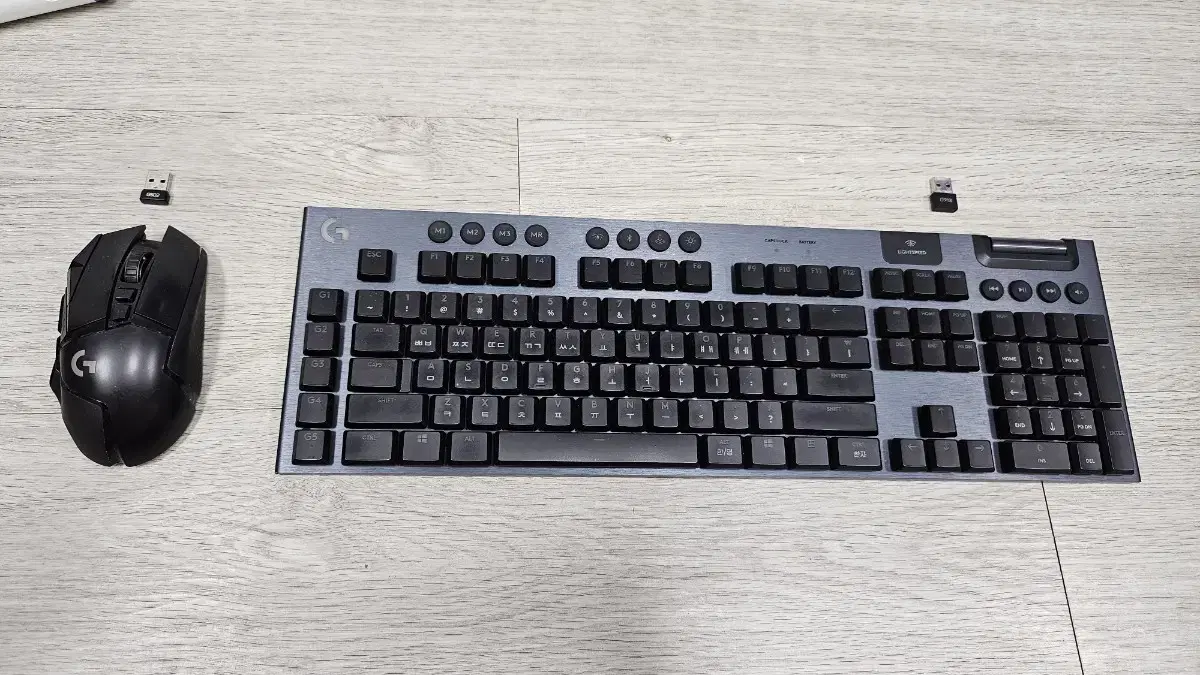 로지텍 G913 키보드 + G502 마우스