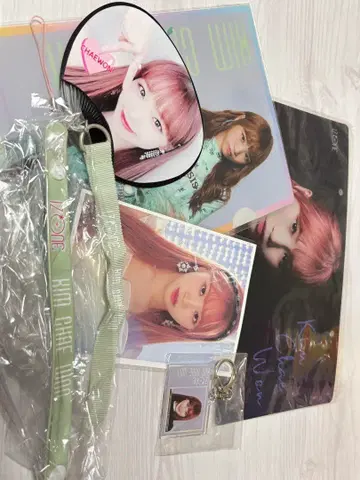 김채원 IZ*ONE 굿즈