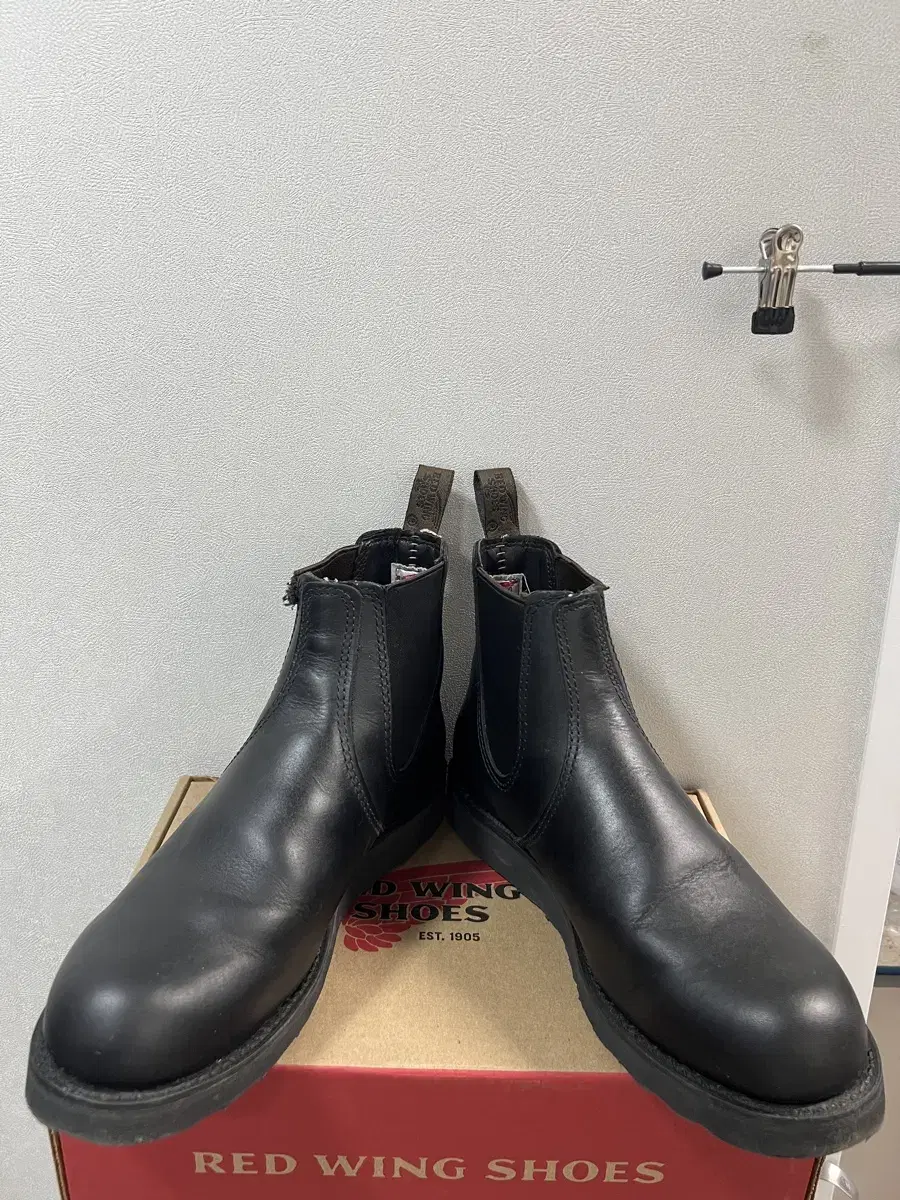 [285][US10.5] Red Wing Chelsea 3194 Black Harness