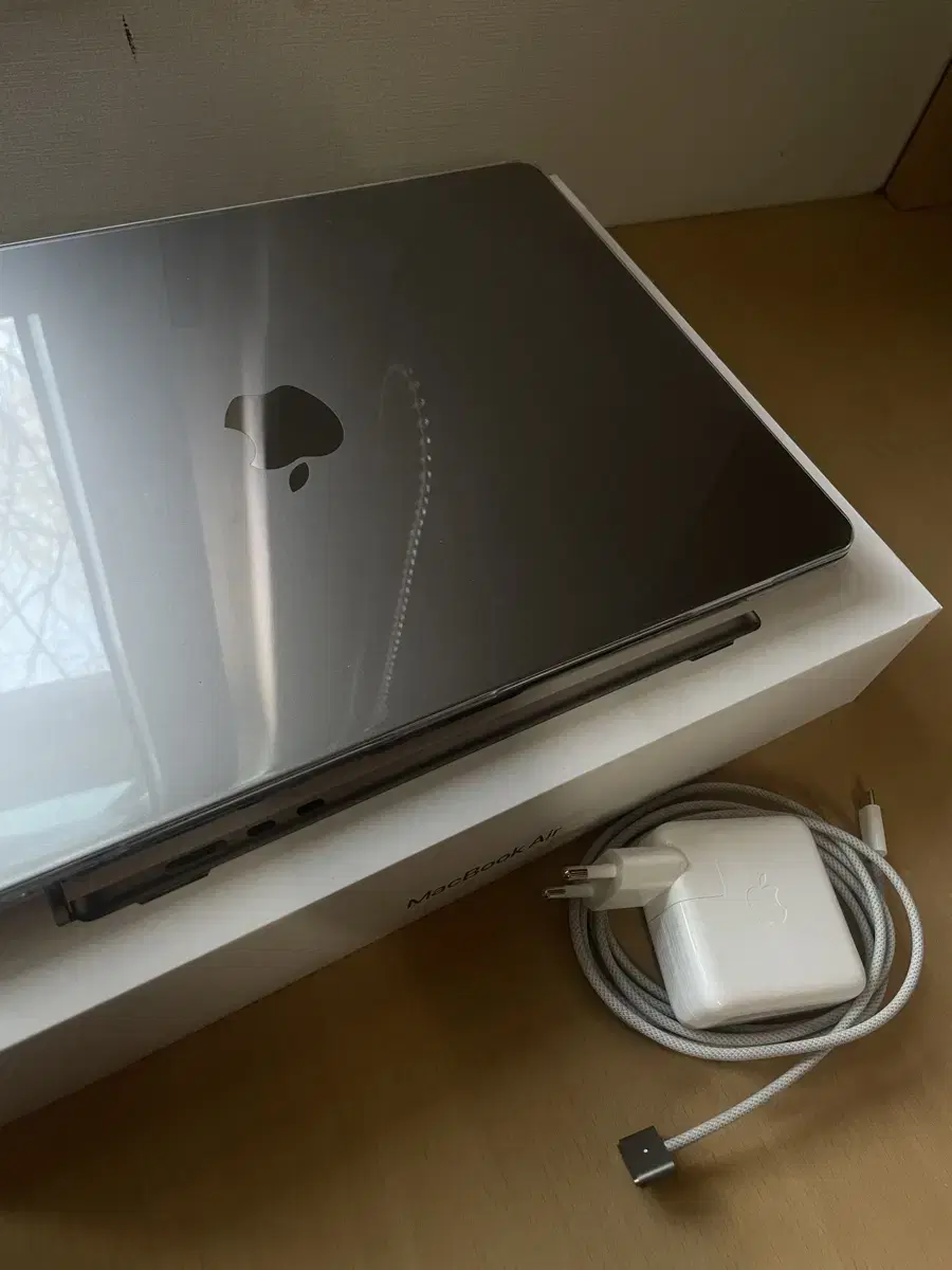 맥북에어 m3 15인치 스페이스 그레이 256GB