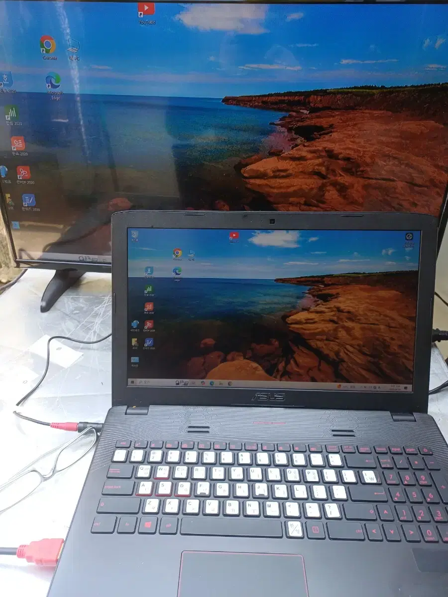 asus 노트북i7-6700  16기가  m2 ssd120+hdd500