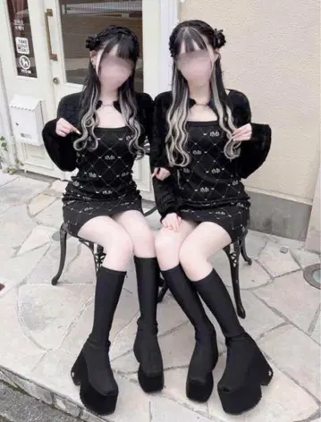 미셸 마카롱 모노그램 앙상블 니트 원피스 이모짱