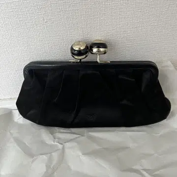 안야 힌드마치 클러치백 가마구치 블랙