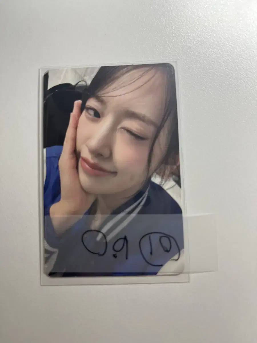 아이브 안유진 포카 팔아요 !