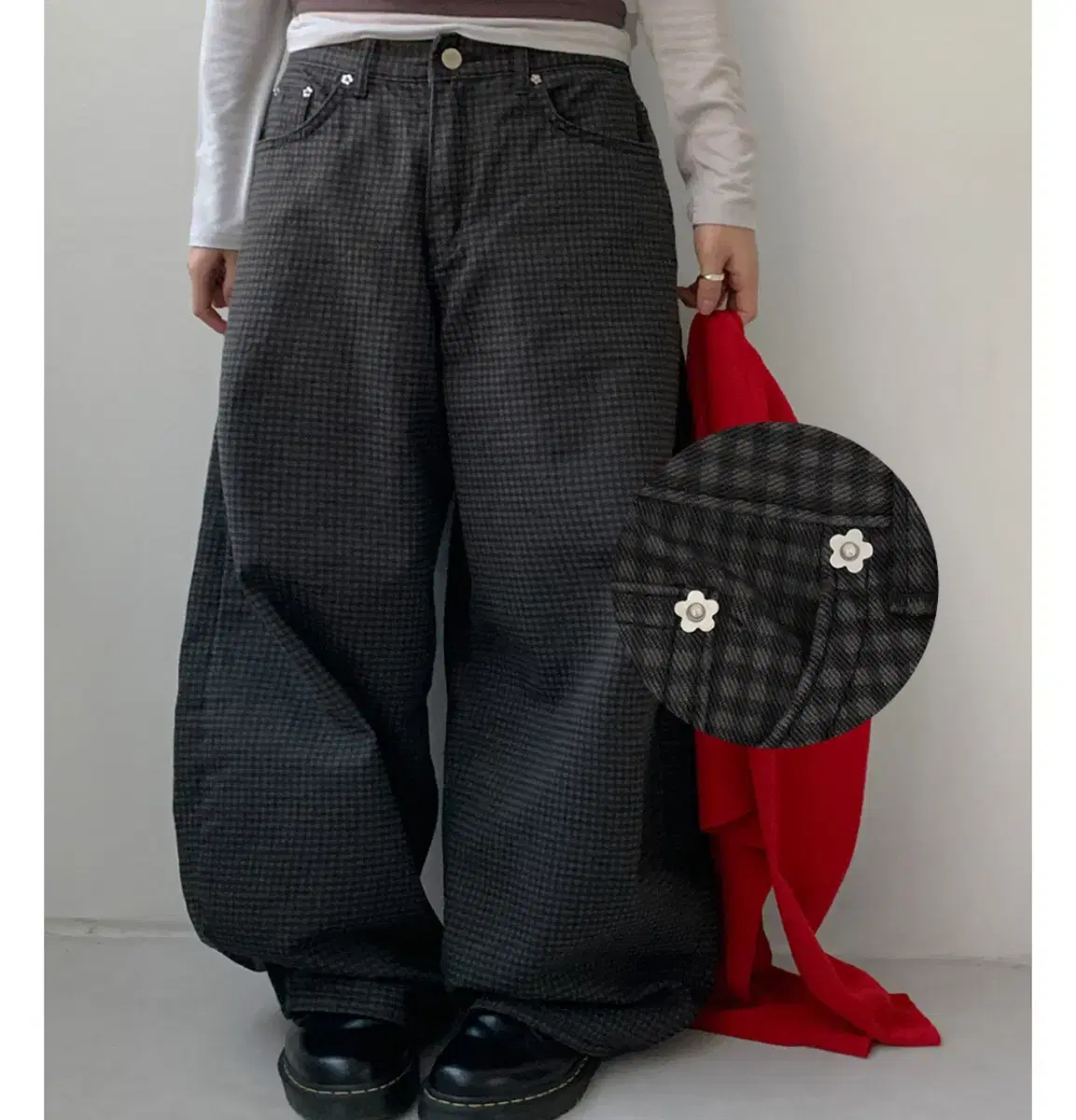 데일리쥬 카티아 리벳 체크 와이드 코튼 벌룬 팬츠 차콜