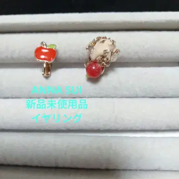 ANNA SUI&사과와 동물 모티브 귀찌