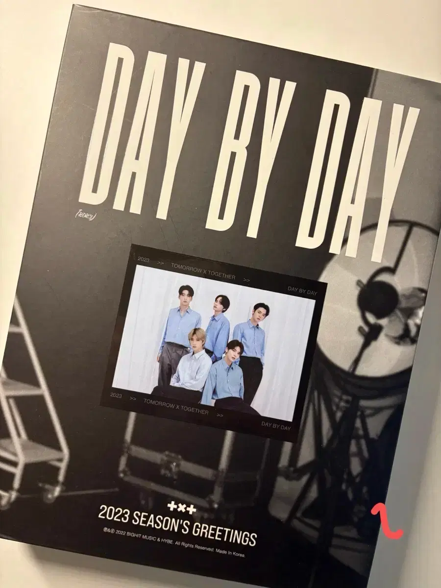 TXT seasons greetings Sell