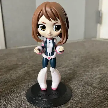 나의 히어로 아카데미아 우라라카 오챠코 피규어