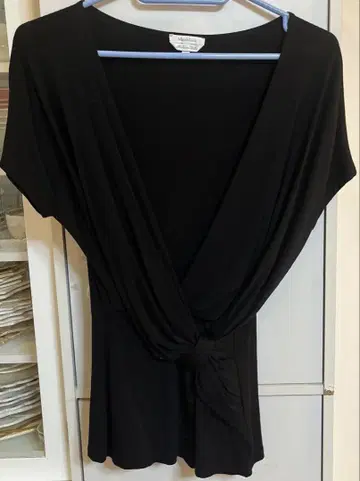 Max Mara 카슈쿨 블랙 상의 티셔츠
