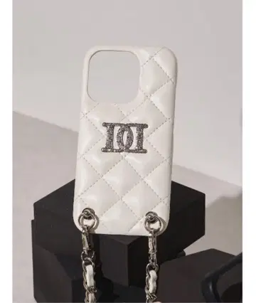 다리치 스톤 로고 퀼팅 스마트폰 케이스 iPhone 15