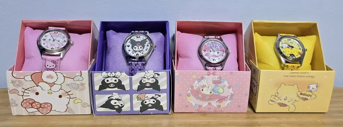 Individual) Hello Kitty Pompompurin My Melody Kuromi Rabbit Clock