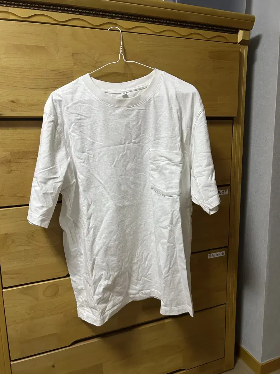 유니클로 포켓 반팔티 L