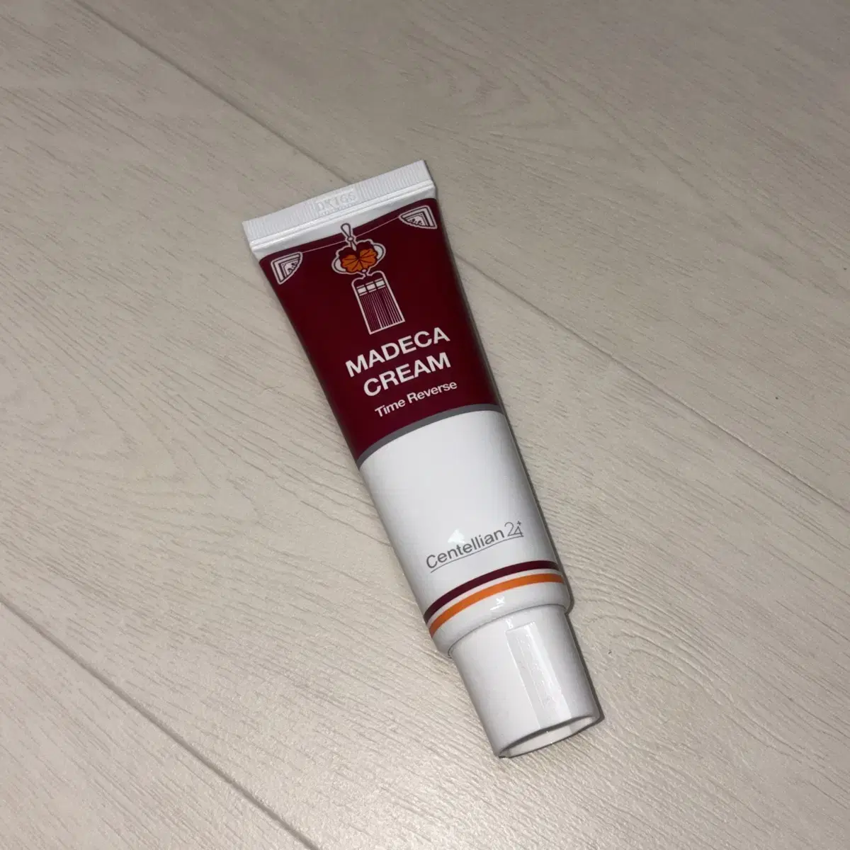 Dongkook Pharmaceutical sells Centellian24 Madeca Cream.