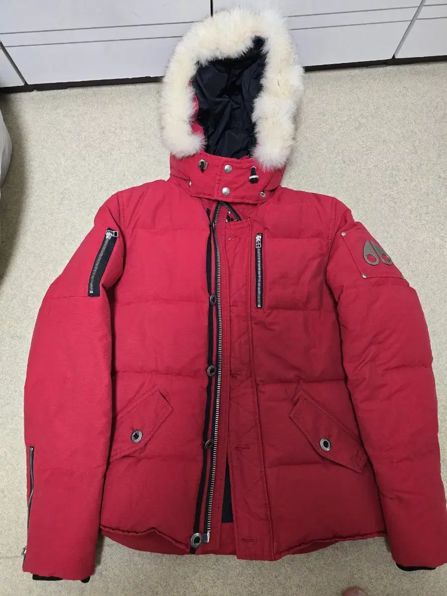 (정품) 무스너클 쓰리쿼터 레드 M (남자 명품 패딩점퍼 자켓)