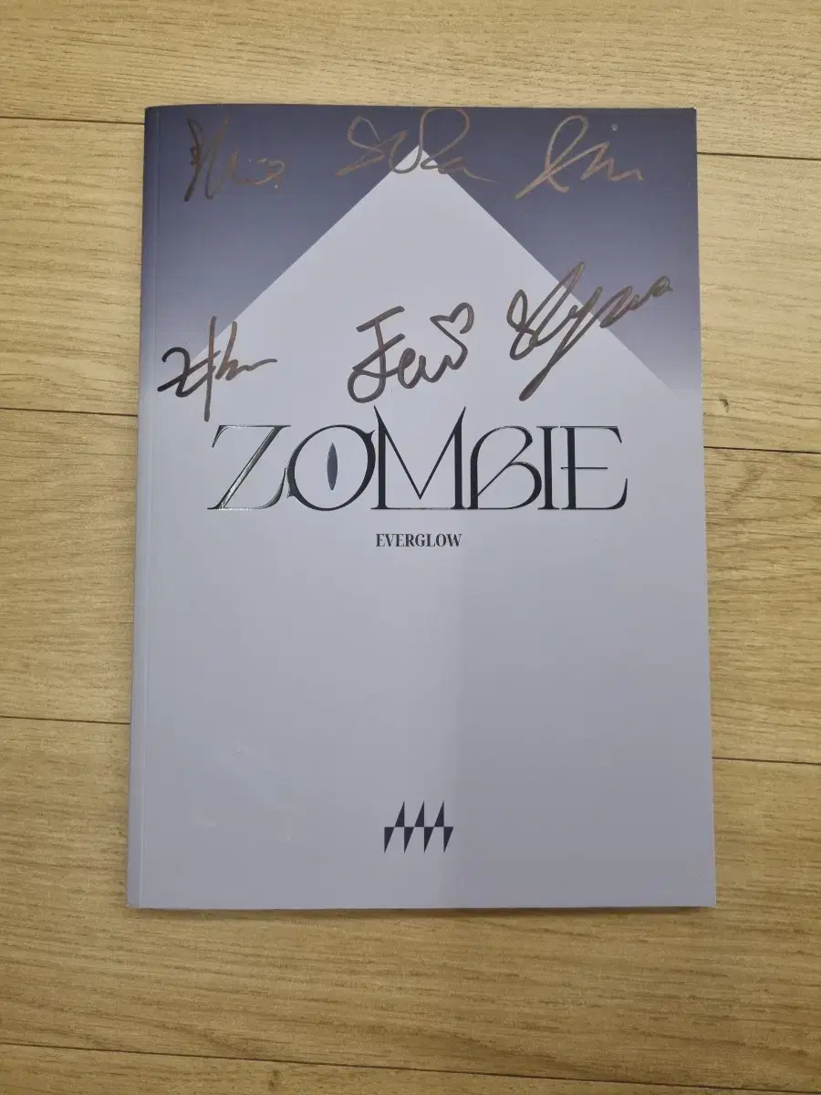 EVERGLOW everglow Zombie zombie autographed not for sale album kpop