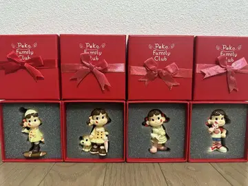 패밀리 클럽 한정판 페코짱 피규어