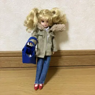 리카짱 인형 본체