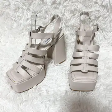Steve Madden 스티브 매든 통굽 구르카 샌들 8M