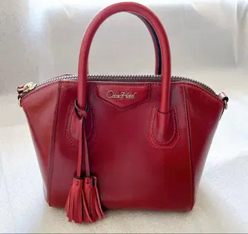 octa hotel 레드 태슬 핸드백