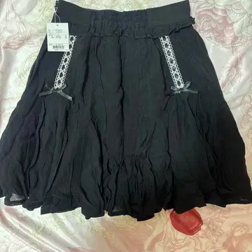 신품 시크릿허니 플레어 스커트 검정 택 포함