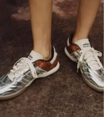 웨일스 본너 삼바 메탈릭 26.0