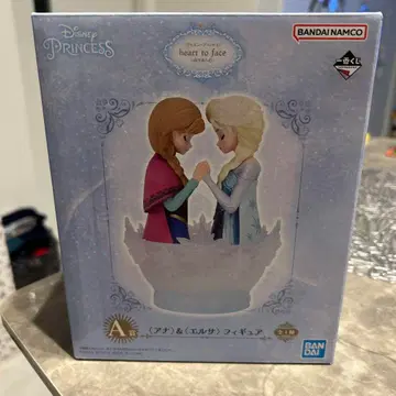 디즈니 하트 투 페이스 아나와 엘사 피규어