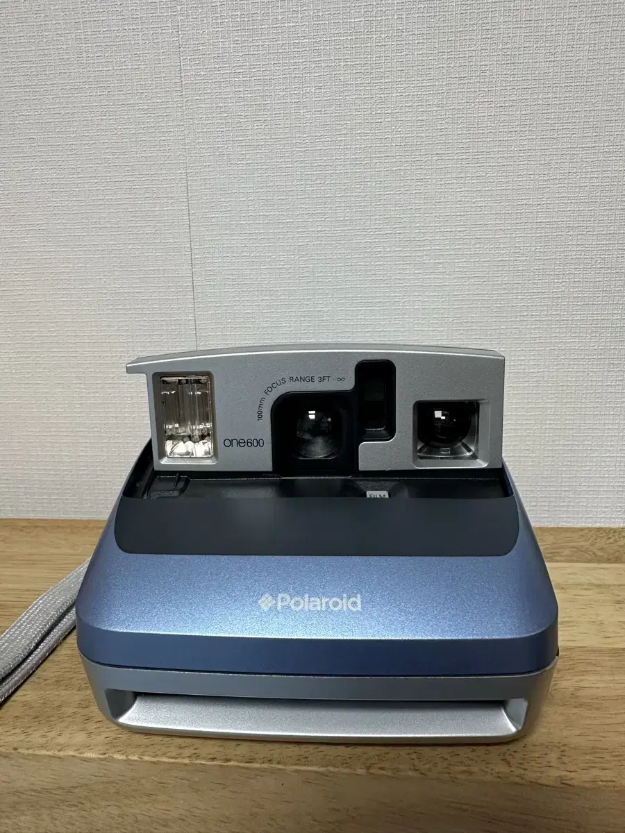 Polaroid One 600 Classic