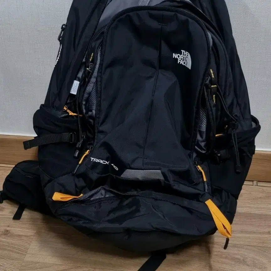 セール！THE NORTH FACE 40 リュック Amazon.co.jp: (ノースフェイス) THE NORTH FACE TRACK 40