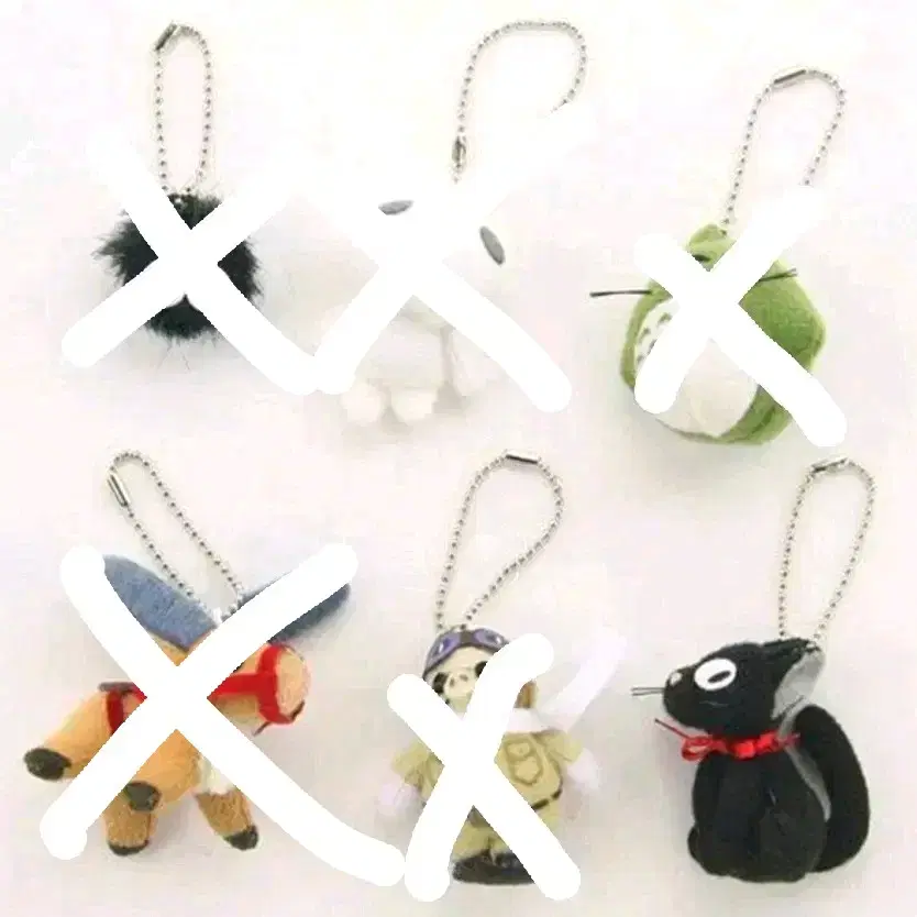 Miniature doll keyrings such as Ghibli's Kiki and Princess Mononoke's Tsurumi
