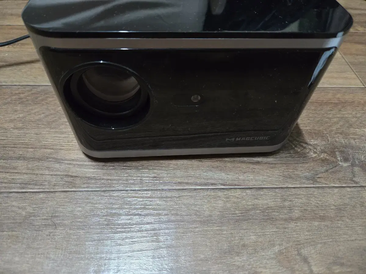빔프로젝터 HY350 팝니다