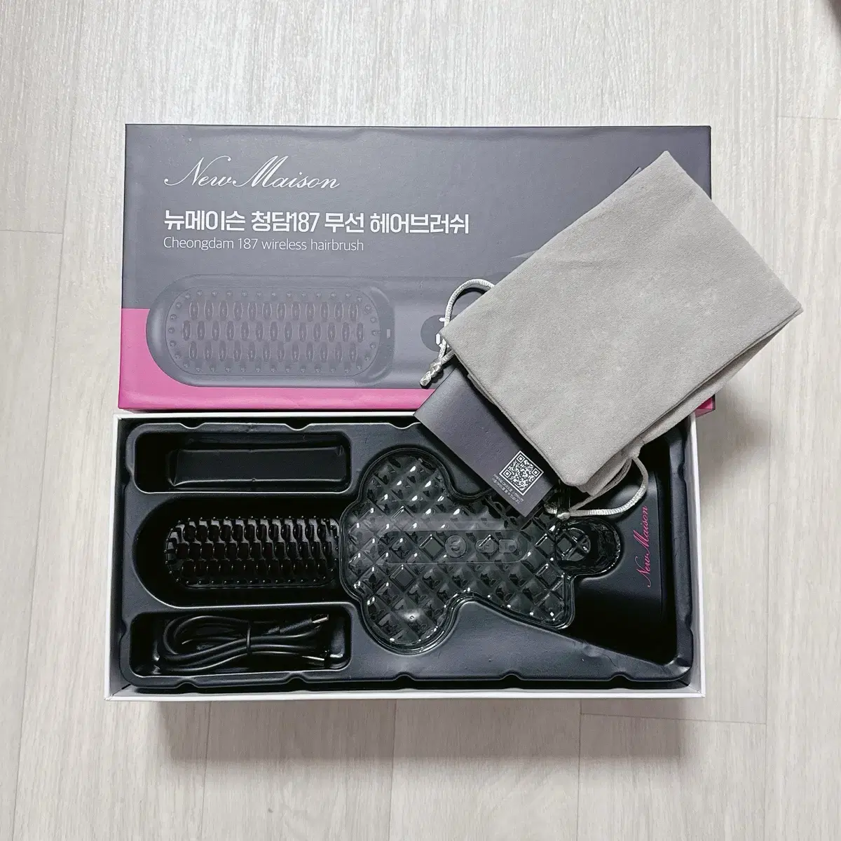Cheongdam Style Double Action Brush on Bunjang Global Site.