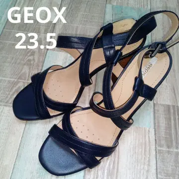 새상품급 GEOX 23.5 샌들 컴포트 가죽 네이비 스트랩