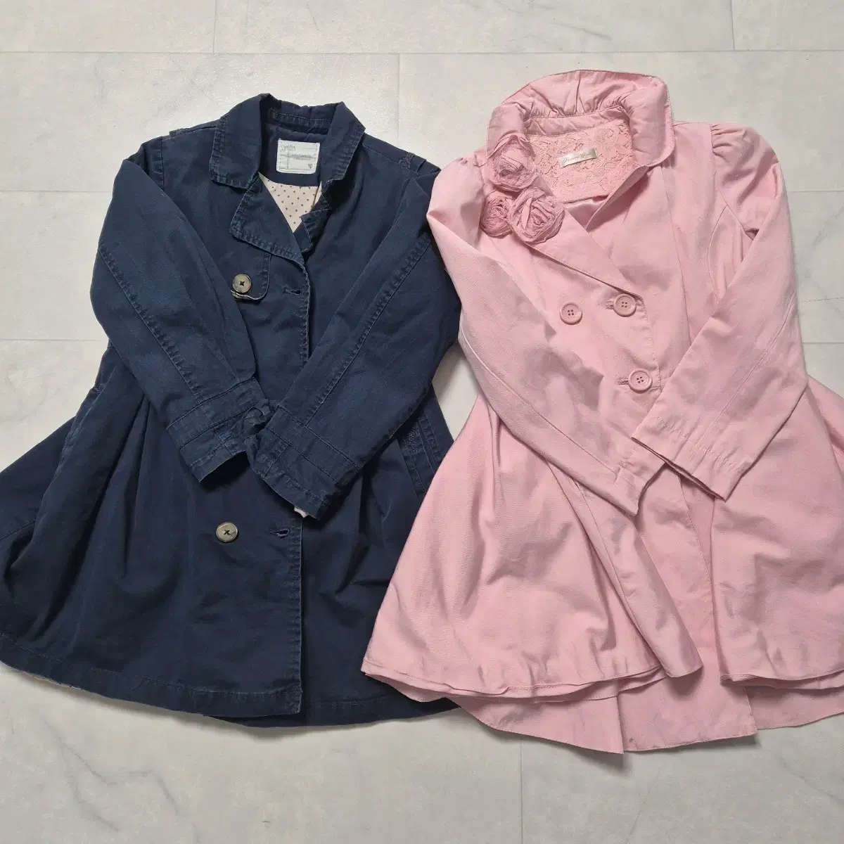 Girls' trench coats in bulk