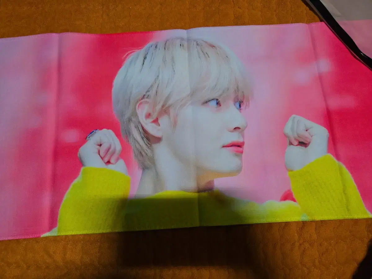 방탄 뷔 태형 크레센도 슬로건 샤베트건 반슬
