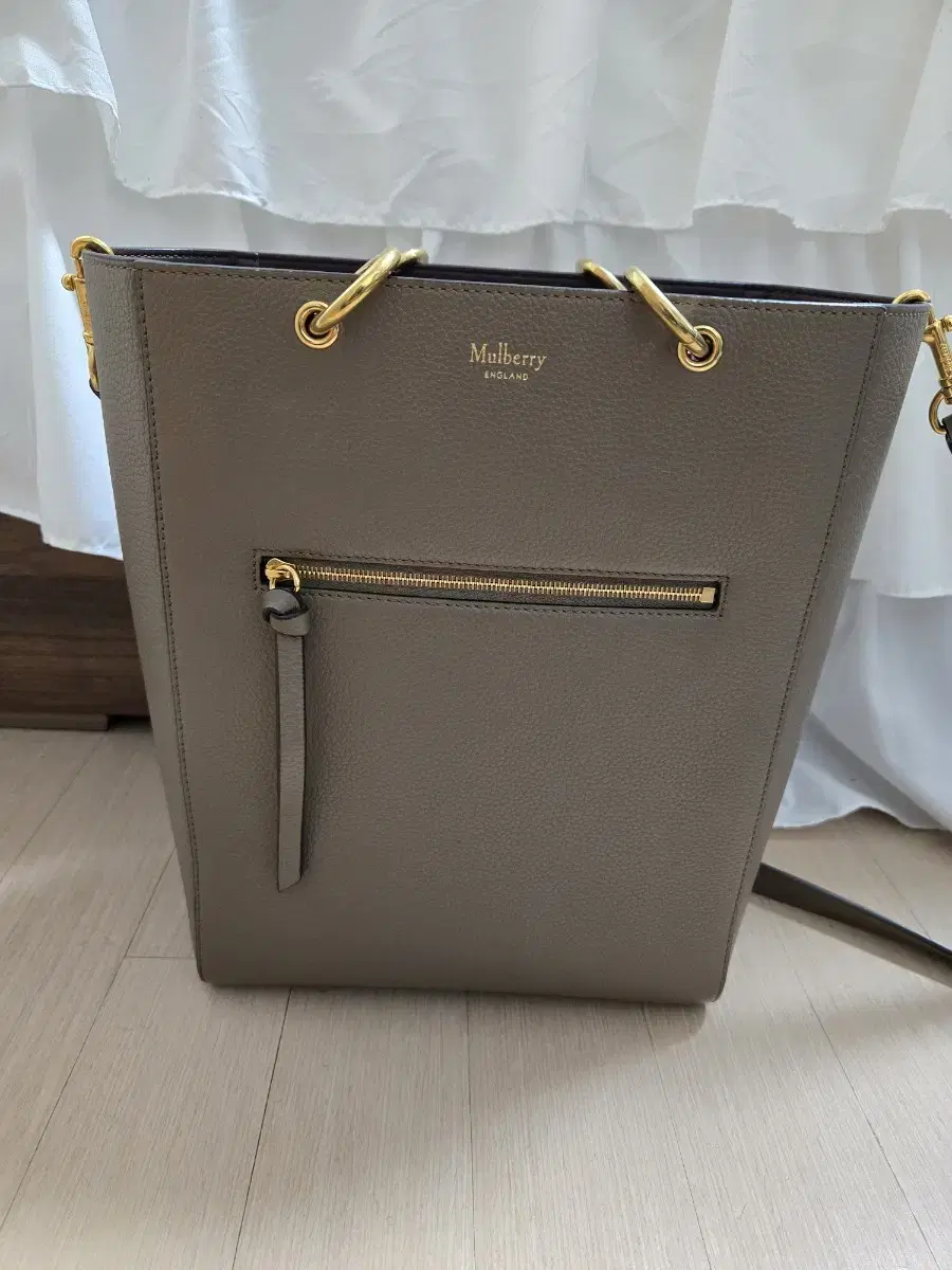 멀버리 메이플백 클레이색