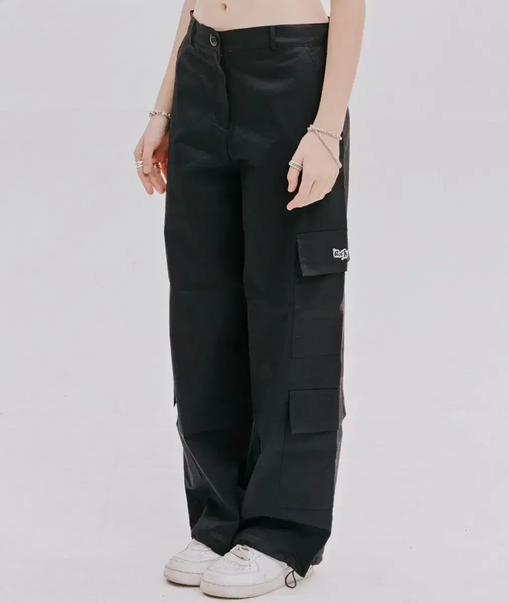 Last price drop) Rockcake cargo pants sweatpants worn by Giselle and Winter