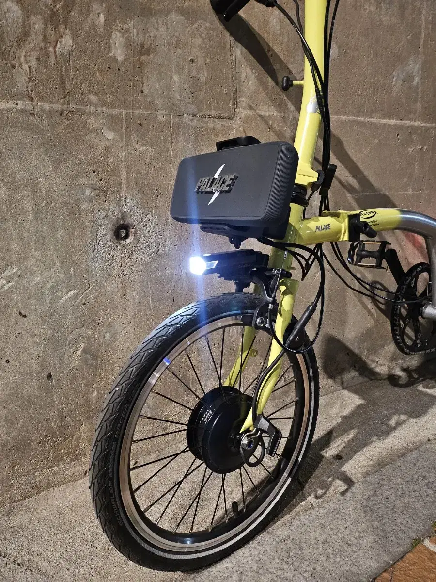 Brompton C-Line Pallis Edition + Switch Electric Kit