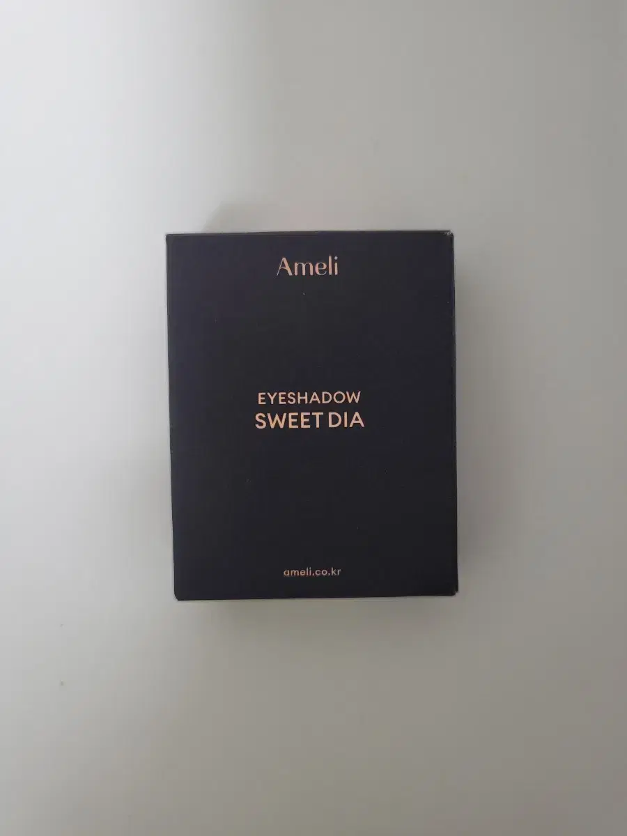 [New, sealed product] Amelie Sweet Dia 180 Rose Rococo Single Eyeshadow