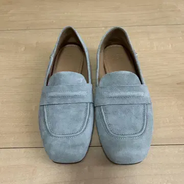 그레이 스웨이드 로퍼