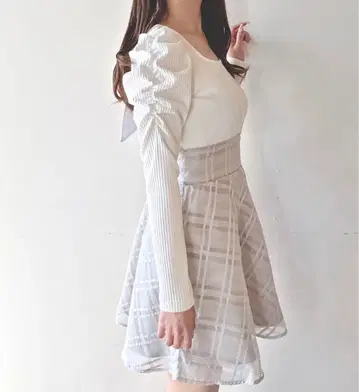 NOMAE BACK 리본 도킹 미니 원피스 그레이