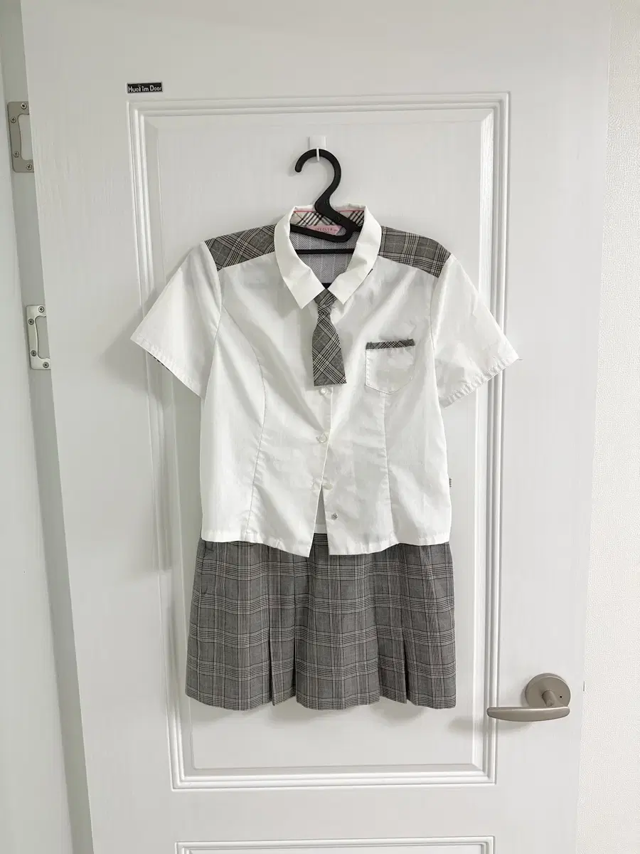 (Pretty School Uniform) Gyeongsan Girls' High School Summer Uniform (Tight-fitting, Short-length)