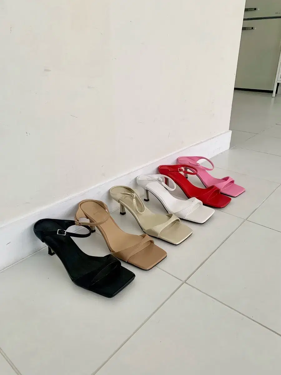 발이 편안한 쿠션 스퀘어 뮬 5cm
