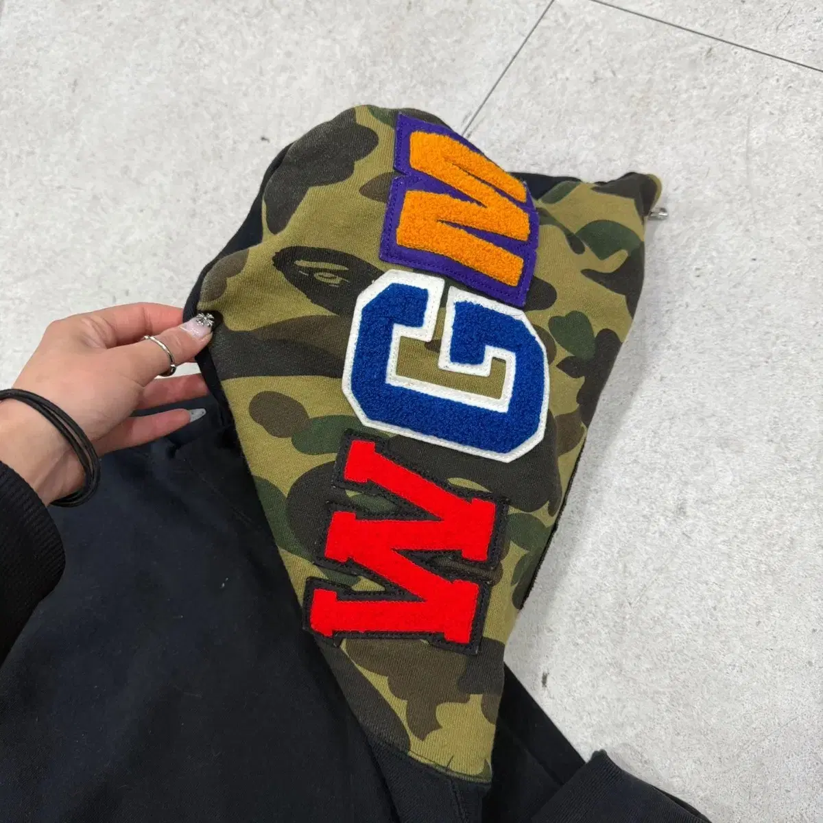 베이프 샤크 후드집업 공용
