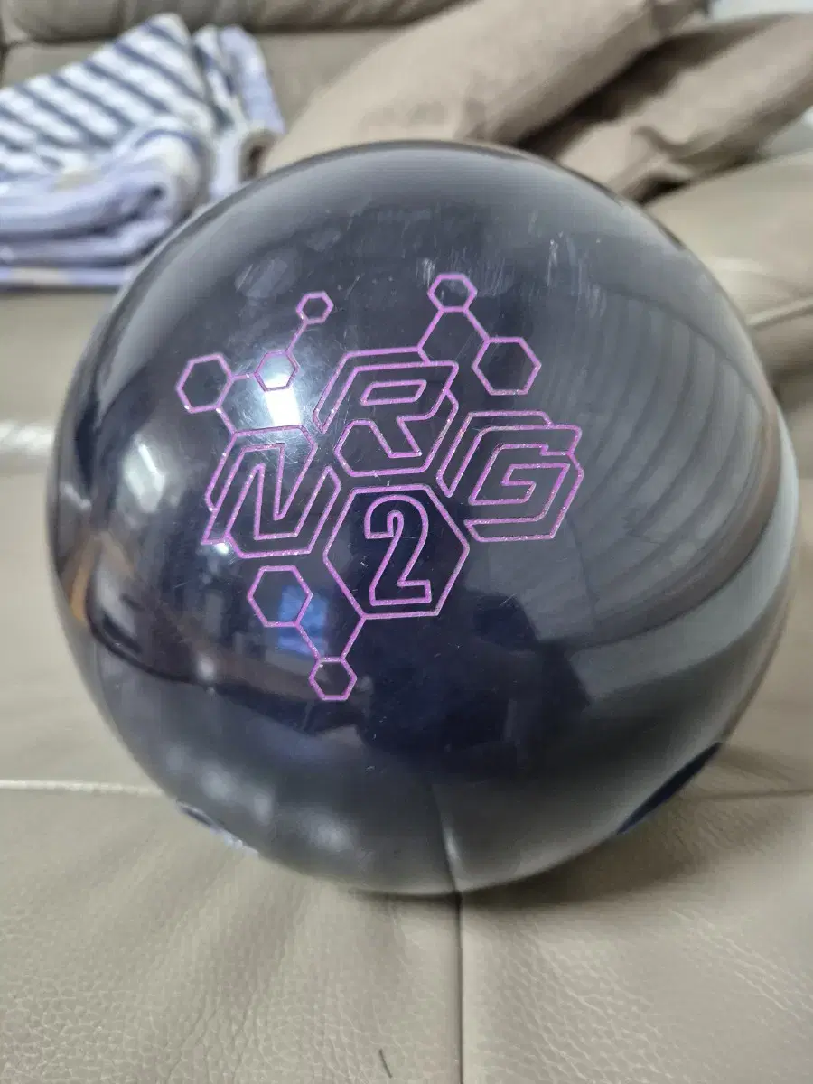 Storm Solution Black 15p Bowling Ball for Left-Handed Bowlers