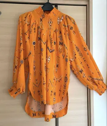 티티카카 인디언 프린트 풀오버 오렌지