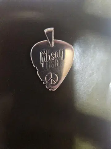 Gibson 피크형 넥 레스트 탑 Silver925