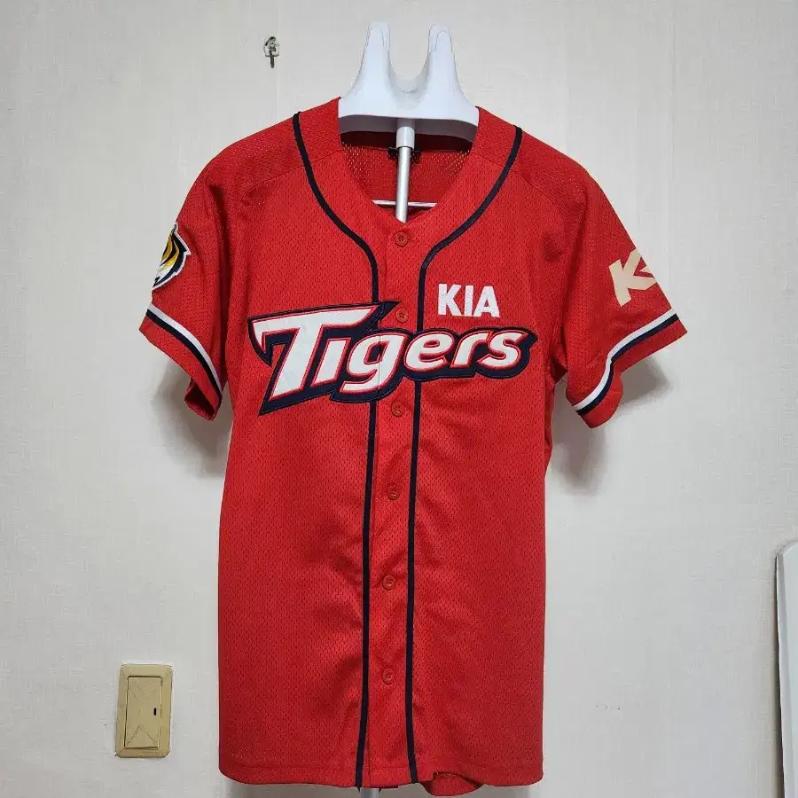 LG Twins 2024 Annual Membership Limited Edition Hong Chang-ki