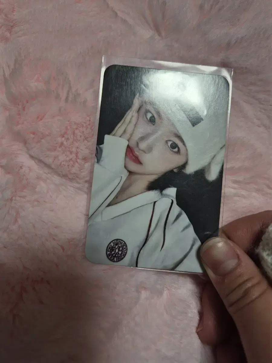 아이브 안유진 위드뮤 포카 팔아요