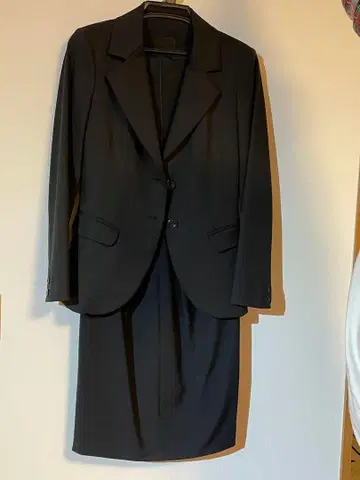 PINKO의 원피스와 자켓